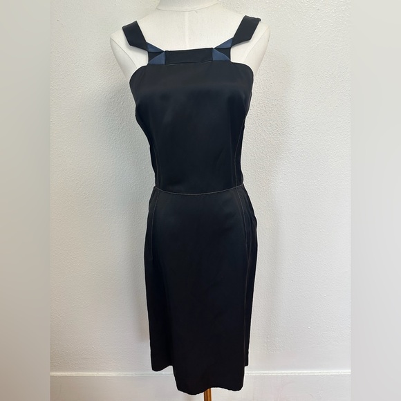 Lanvin Black & Navy Fitted Dress Contemporary Luxury Cocktail Dress Medium 10